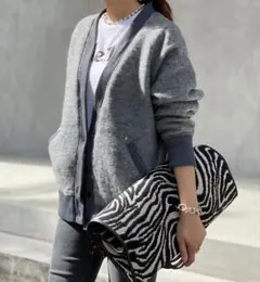 グレー ボタン付きカーディガン 長袖 ウール混合