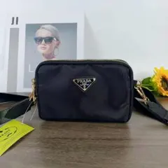 PRADA ナイロン ショルダーバッグ ブラック 3ファスナー O@8のサムネイル