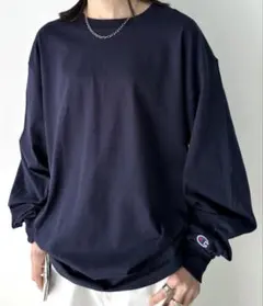 Champion ネイビー オーバーサイズ トレーナー