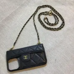 CHANEL iPhone15Pro ケース マトラッセ キャビアスキンのサムネイル