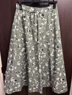 花柄フレアスカート オリーブグリーンのサムネイル