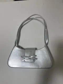 シルバー リボン付き ハンドバッグ