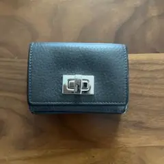 極美品】FENDI ピーカブー コンチネンタル 長財布 ターンロック グレー