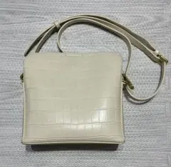 Ungrid MAD CROCO BIG TASSEL BAGアイボリーのサムネイル