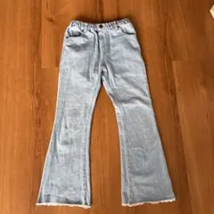 裾フリンジフレアデニム