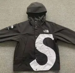 supreme マウンテンパーカー