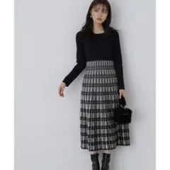 チェックプリーツニットワンピース　ブラック　M　プロポーションボディドレッシング