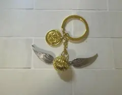 Harry Potter クィディッチキーホルダー　金のスニッチ