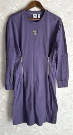 アディダス adidas ワンピース　長袖ワンピース