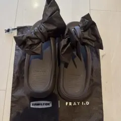【新品未使用】【FRAY I.D│TAW&TOE】サンダル 25cm BRWのサムネイル