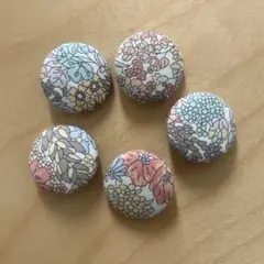 超お買い得♡リバティとインド刺繍 大きめくるみボタン(38ミリ) 豪華3