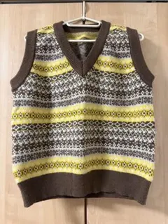 幾何学模様 ニットベスト Vネック