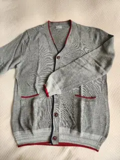 グレー Vネック カーディガン 赤いリブ付き