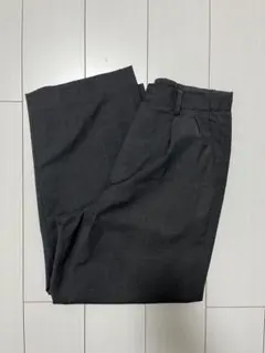 グレー スラックスのサムネイル