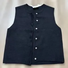黒　ニットベスト ボタン付き