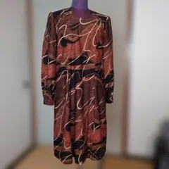 抽象パターン長袖ワンピース