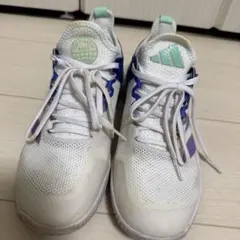 adidas LIGHTSTRIKE テニスシューズ 女性用