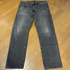 ダークグレー ストレートデニム