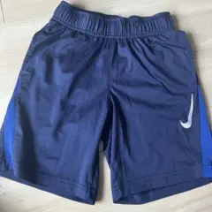 NIKE ドライパンツ　xs 120cm