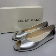 RODESKO アーバンリサーチ　オープントゥパンプス　シルバーのサムネイル