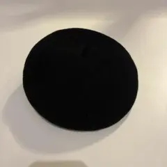黒いウールベレー帽 サイズ調整可能
