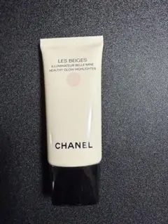 CHANEL レ ベージュ ヘルシー グロウ ハイライター サマー グリームのサムネイル