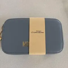 MOSCHINO チャイナエアライン　ビジネスクラス　コラボポーチのサムネイル
