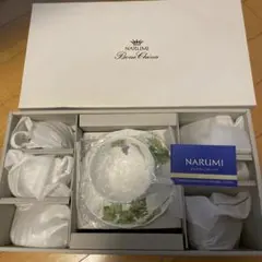 ナルミ　ボーンチャイナ　カップ&ソーサー ぶどう　5客セット