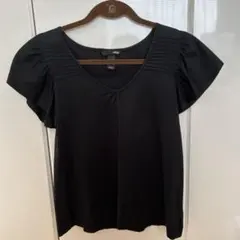 H&M ブラック Vネック 半袖カットソー