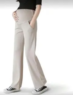 ベージュ ストレッチ素材　マタニティパンツ