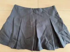 グレー プリーツスカート