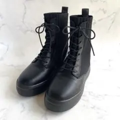 極美品✨MUUM 厚底 ニット レースアップブーツ インヒール 黒 Sのサムネイル