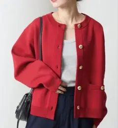 レッド 赤　長袖カーディガン ゴールドボタン