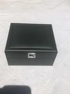 GUCCI 腕時計ケースのサムネイル