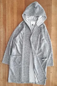 ⭐在庫大処分セール⭐アッシュイデアル　フード付ロングカーディガン　　グレー　Ｌ。