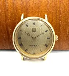f4370 Givenchy ジバンシー 腕時計 ゴールドカラー 動作未確認のサムネイル