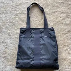 LeSportsac レスポートサック 軽量　Ａ４　PC収納　肩掛けトートバッグのサムネイル