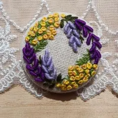 ハンドメイド刺繍ブローチ　ミモザ&ラベンダー