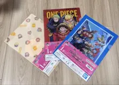 一番くじワンピース　クリアファイル＆ステッカーセット３種