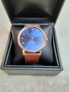 TOMMY HILFIGER 腕時計 青文字盤 ゴールドケース 本革ベルト