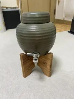 愛嬌のある陶器の亀の焼酎サーバー　ディスペンサー　陶器の置物　実用＆インテリアに 2026年最新】焼酎サーバー 蛇口の人気アイテム - メルカリ