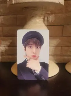 ATEEZ   GOLDEN HOUR
ユニバ FC限定特典トレカ　ユノ