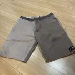 クイックシルバー　短パン32サイズ