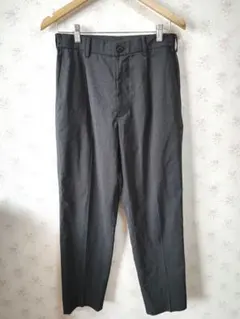 ☆UNIQLO ユニクロ タックテーパードパンツ ダークグレー S☆