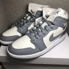 NIKE エアジョーダン1ミッド　グレー　セイル