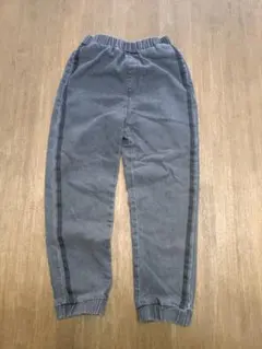 coca デニムジョガーパンツ　ブラックデニム　130cm