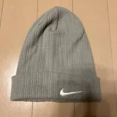 NIKE ニット帽 グレー ニットキャップ　フリーサイズ used 美品