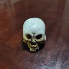 頭蓋骨デザインの置物