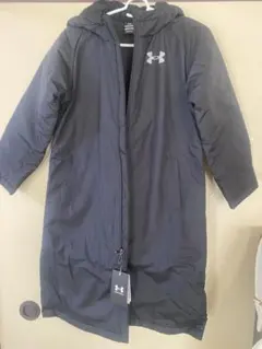 新品•未使用品Under Armour 男ベンチコート 130cm