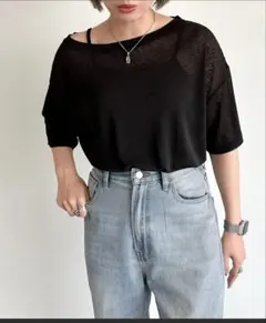 オフショルTシャツのサムネイル